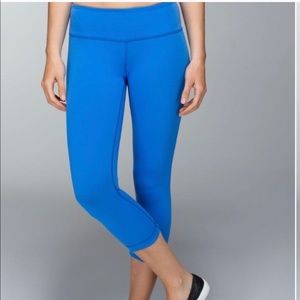 Lululemon size 4 cropped leggings